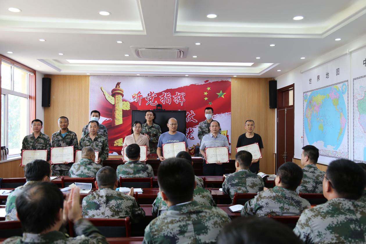 CE1B83C3FC91D3BA4C7225AC4EEB77C5