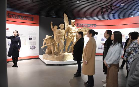 说明: C:\Users\lenovo\Desktop\2021.3.25海源照片\2021.03.25信息工程系党支部主题党日\DSC_1970.JPG