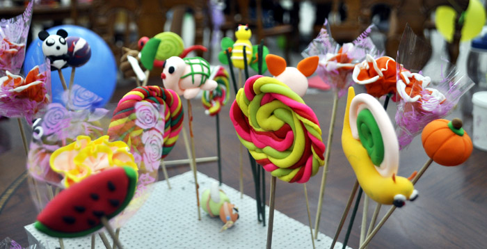 复件 pp旅游管理学院举办母亲节主题面塑活动 (1).jpg