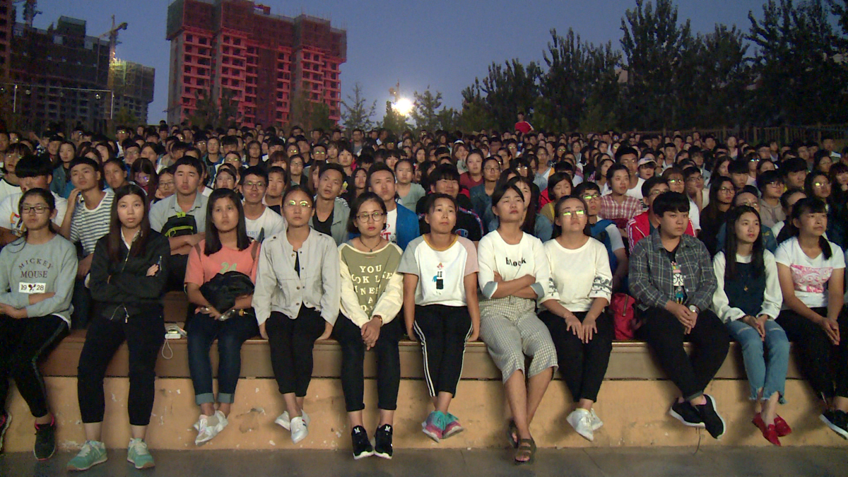 QQ图片20170921104600 逆光飞行.jpg