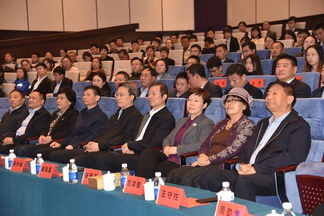 聊城职院与新凤祥集团战略合作暨新凤祥产业学院成立仪式隆重举行