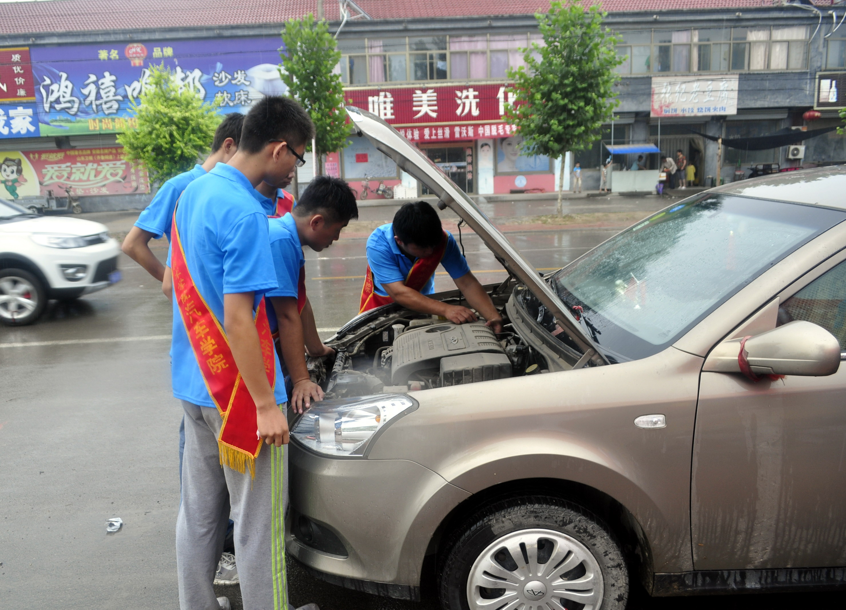 pp汽车学院开展大学生暑期“三下乡”社会实践活动 (1).jpg