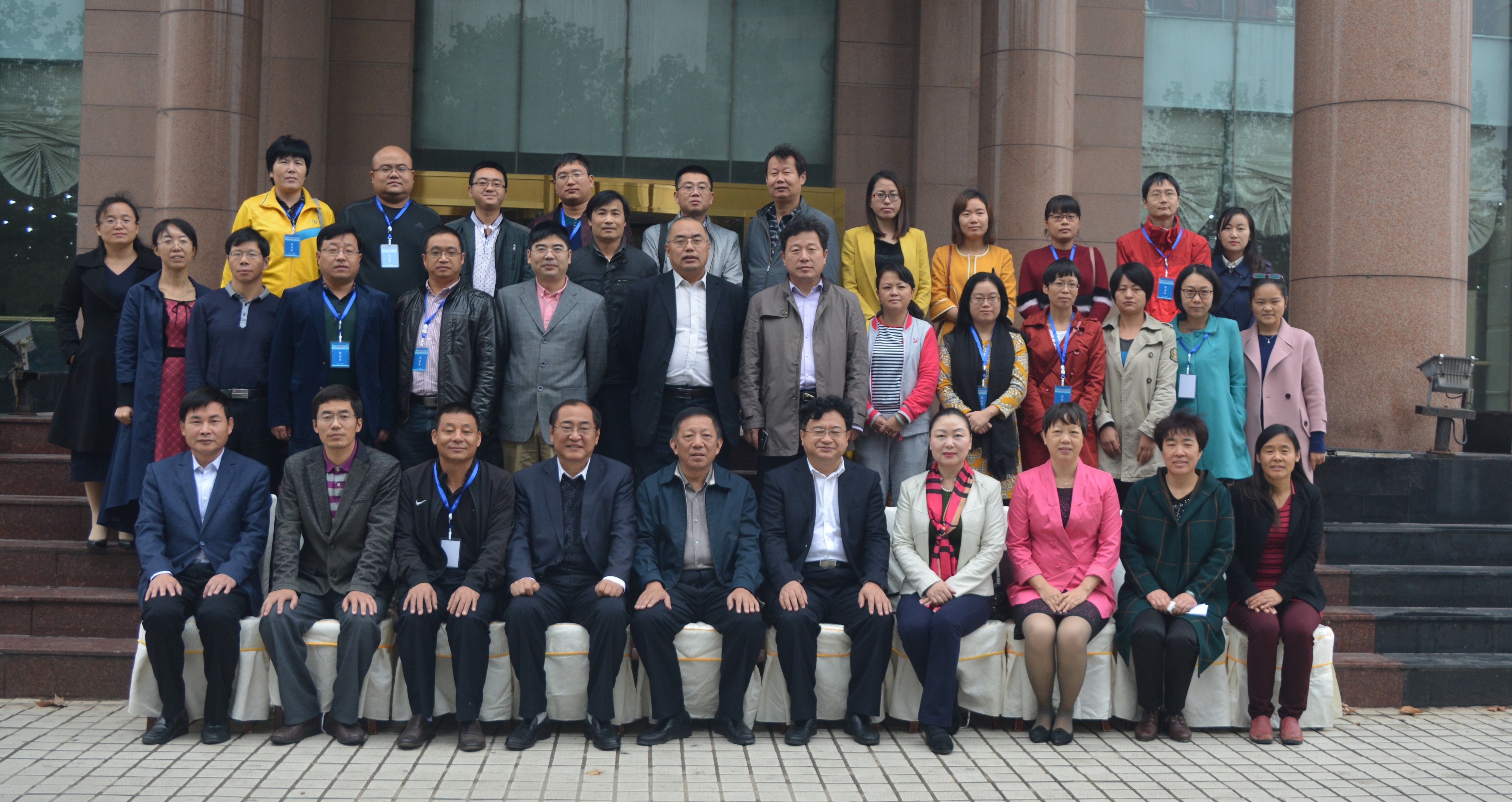 合影 (2)_副本.jpg