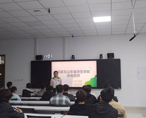 F)@{H@WQCYIR8YZU}XXFNGV